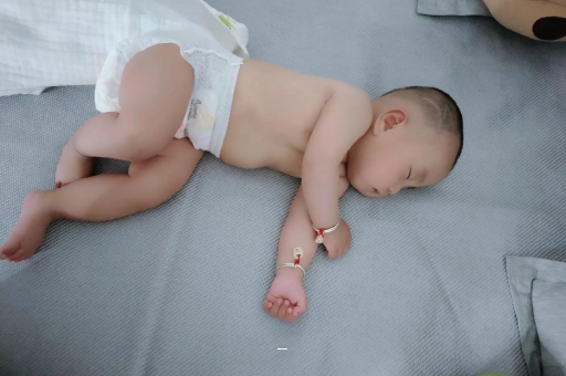 仁怀宝宝突然很多眼屎